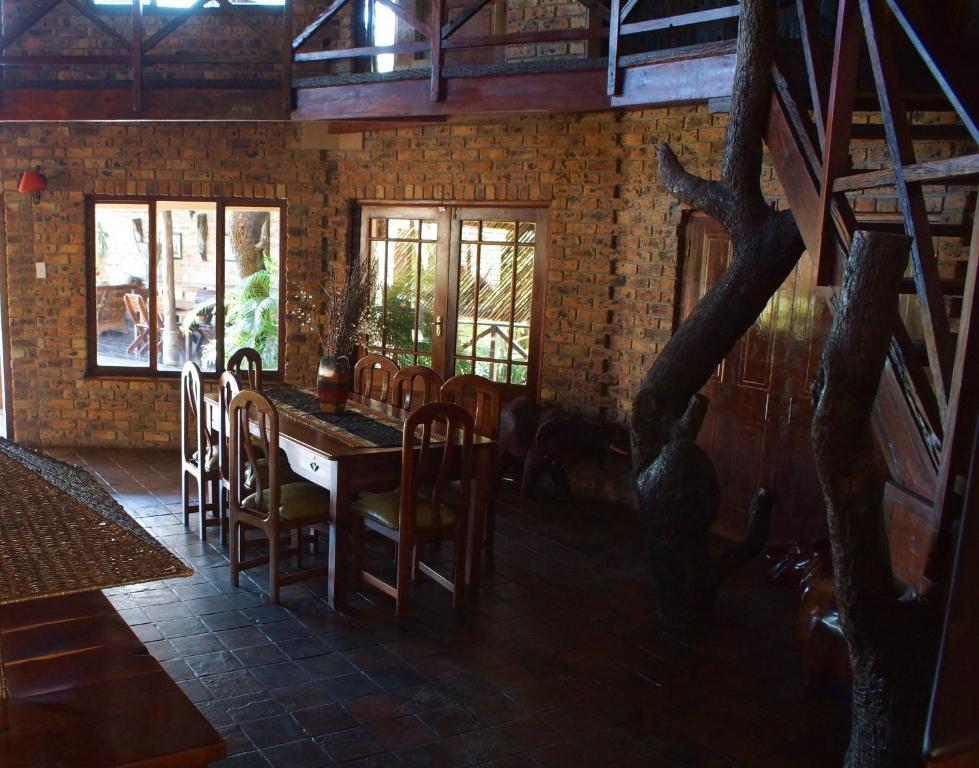 Crocodile Kruger Safari Lodge Marloth Park Kültér fotó